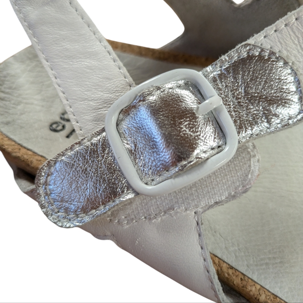 Earth Linden Laguna White Leather Sandals Size 11W - Picture 8 of 11